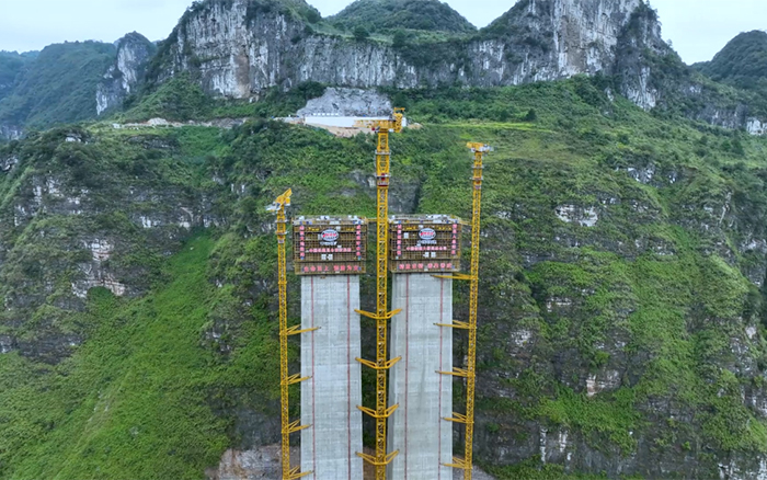 ?塔立山河！徐工塔機挑戰“世界之最”
